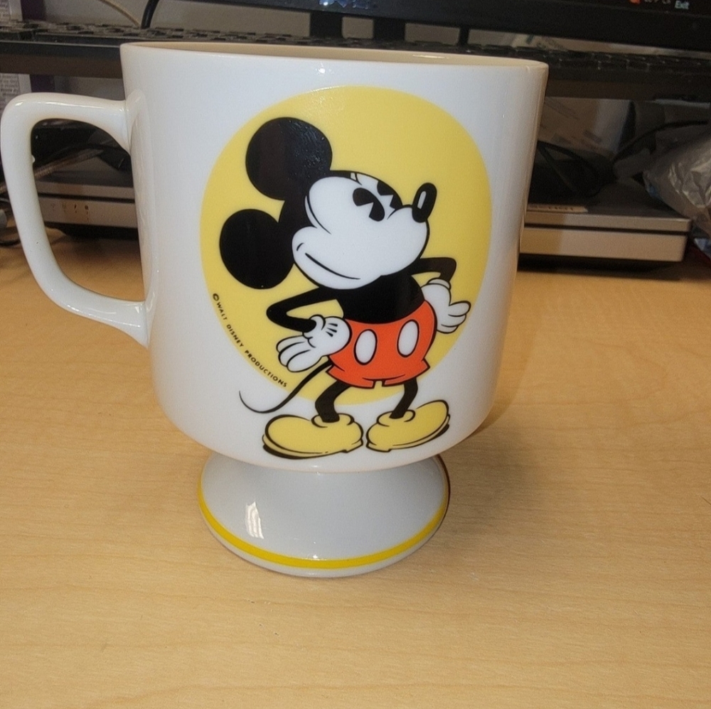Mickey mouse coffee/tea cup
